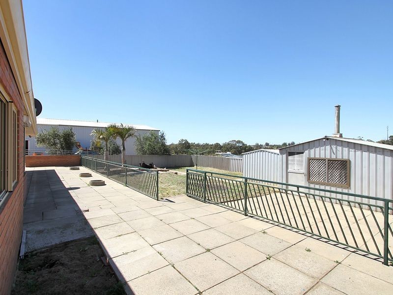 163 Dalison Avenue, Wattleup WA 6166