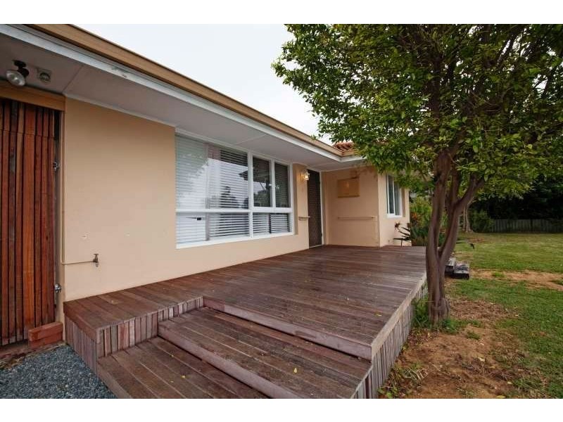 9 Packham Road, Hamilton Hill WA 6163