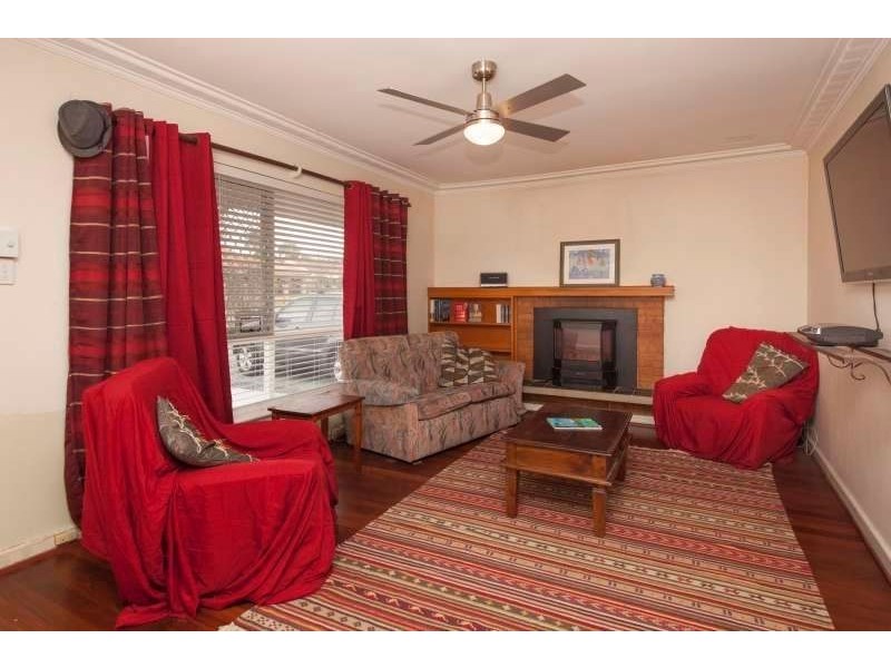 9 Packham Road, Hamilton Hill WA 6163