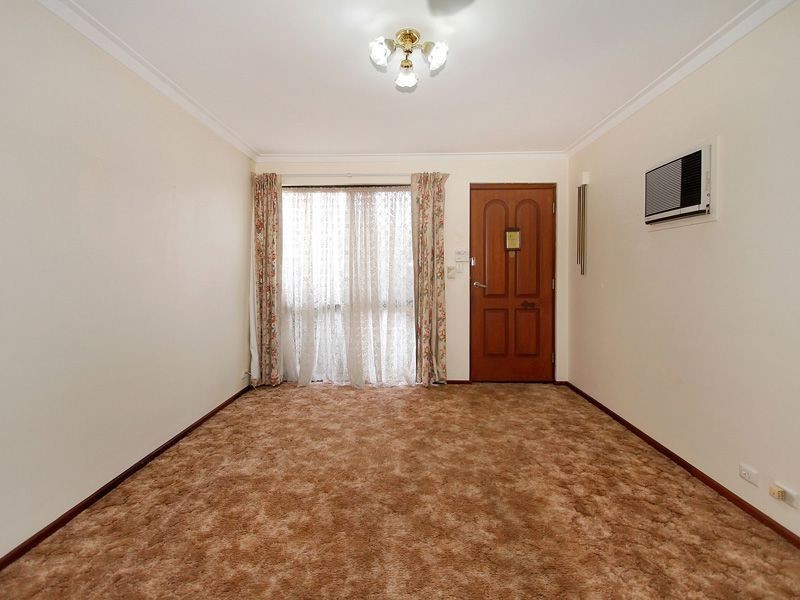 1/4 Lomatia Way, Forrestfield WA 6058