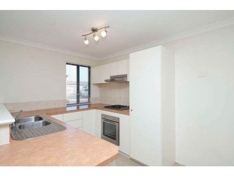 2/24 Bonito Place, Yangebup WA 6164