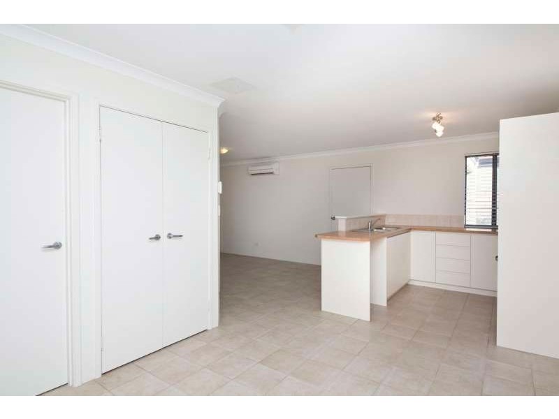 2/24 Bonito Place, Yangebup WA 6164