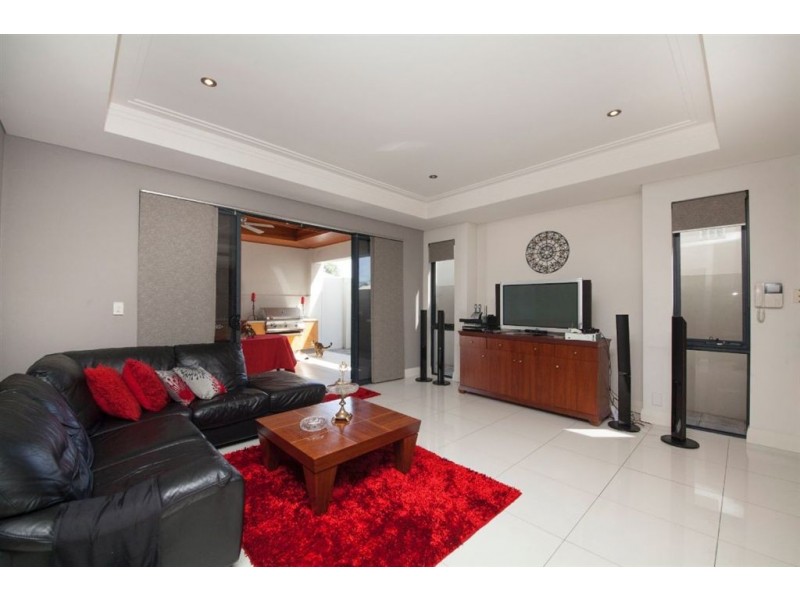 4G/4 Willcock Street, Ardross WA 6153
