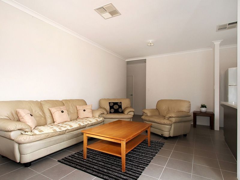 5/7 Crossville Way, Success WA 6164