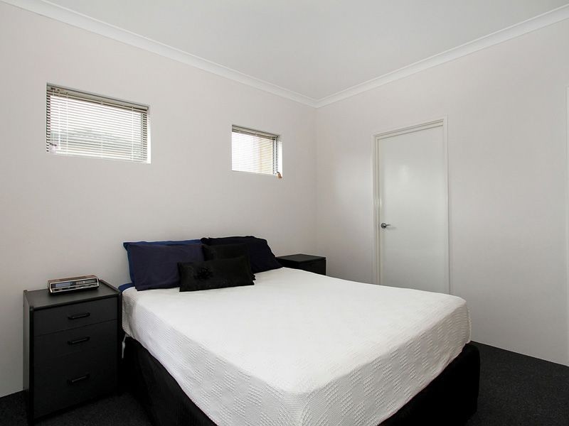 5/7 Crossville Way, Success WA 6164
