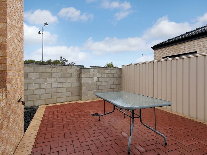 5/7 Crossville Way, Success WA 6164