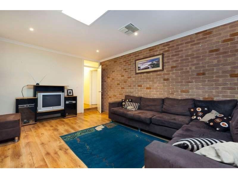 4 Clifford Way, Bull Creek WA 6149