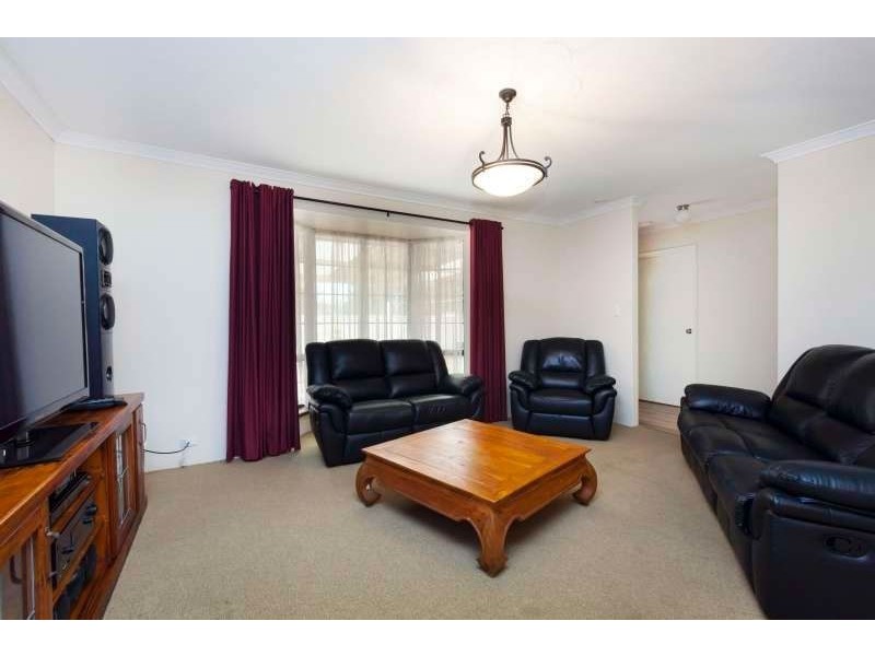 4 Clifford Way, Bull Creek WA 6149