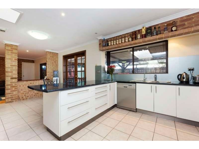 4 Clifford Way, Bull Creek WA 6149