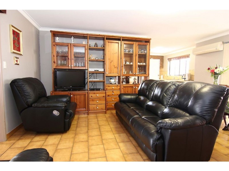 24 Bunyun Close, Spearwood WA 6163