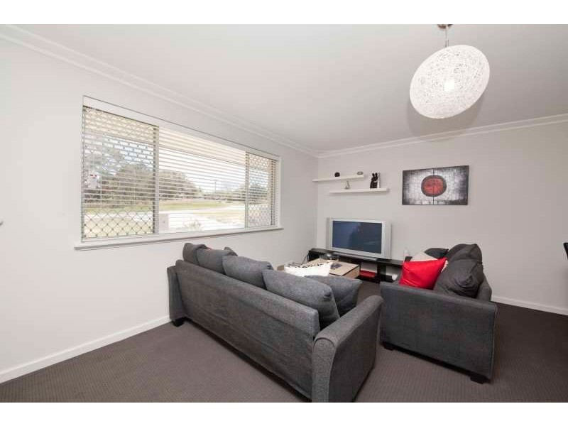 19B Hotspur Road, Spearwood WA 6163