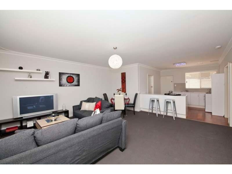 19B Hotspur Road, Spearwood WA 6163