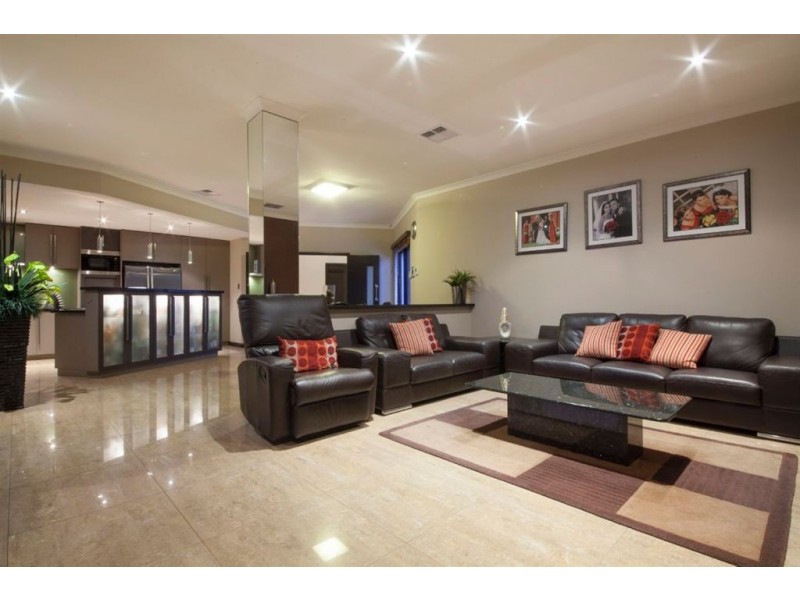 34 Hamelin Drive, Munster WA 6166