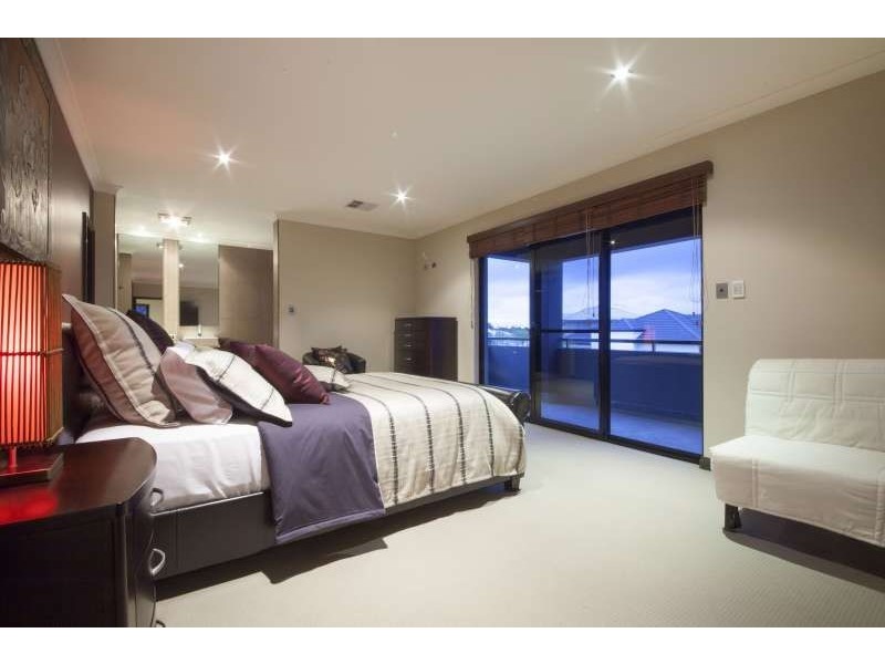 34 Hamelin Drive, Munster WA 6166