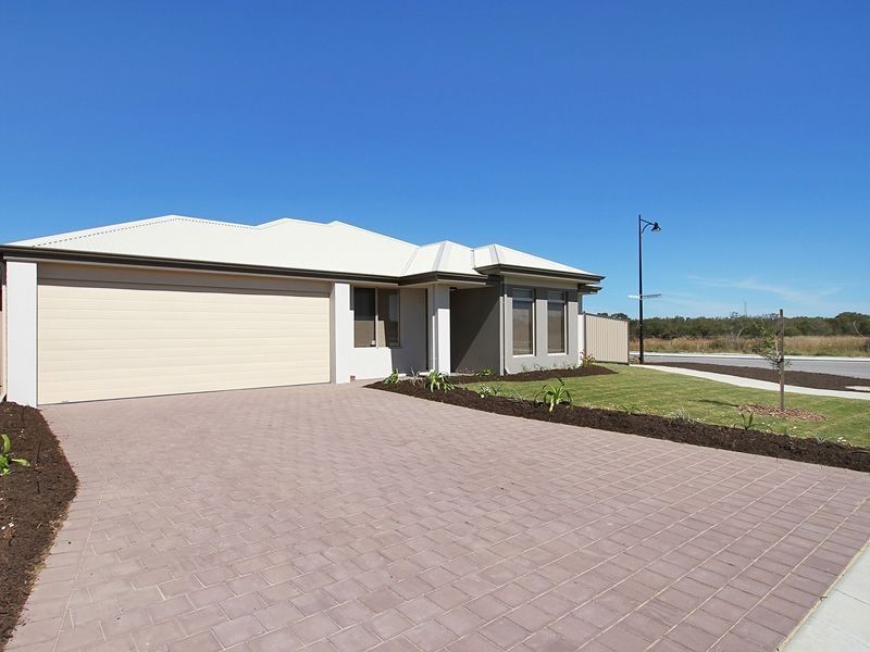 1 Napoli Avenue, Piara Waters WA 6112
