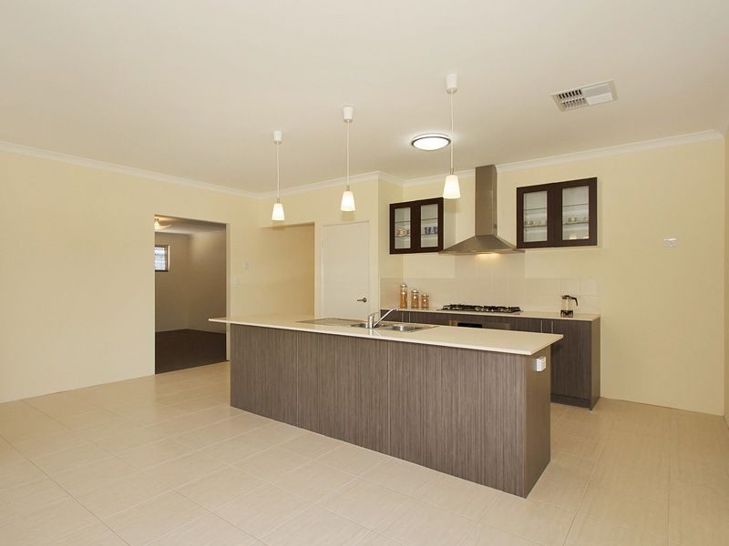 1 Napoli Avenue, Piara Waters WA 6112