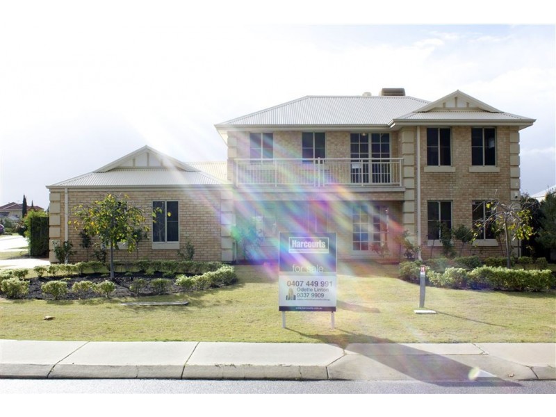 83 Aurora Drive, Atwell WA 6164