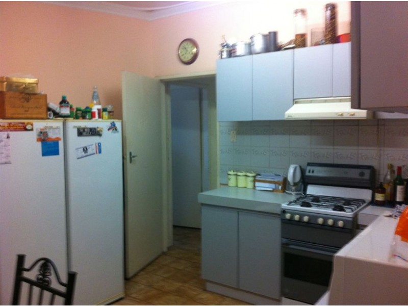 6 Nineham Avenue, Spearwood WA 6163