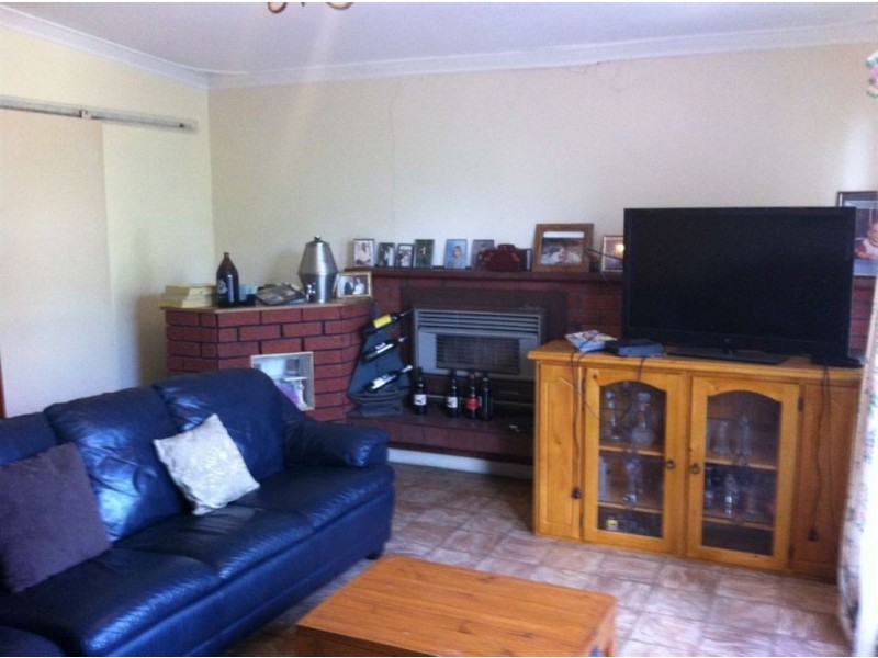 6 Nineham Avenue, Spearwood WA 6163