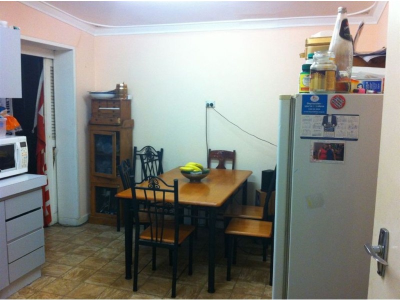 6 Nineham Avenue, Spearwood WA 6163