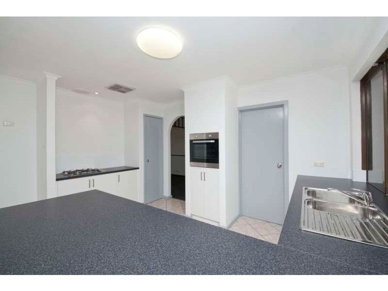 14 Leonard Way, Spearwood WA 6163