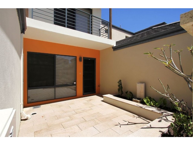 6/46 Leschenault Boulevard, Munster WA 6166
