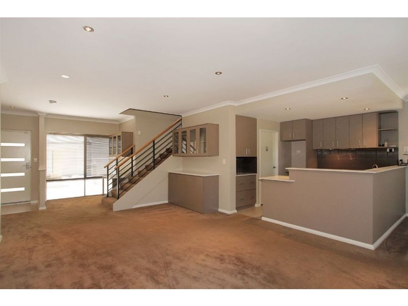 6/46 Leschenault Boulevard, Munster WA 6166