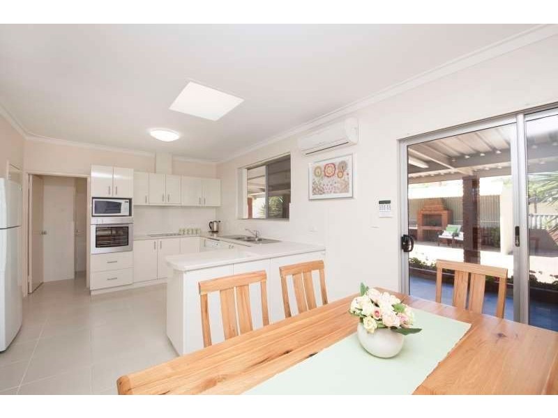 626 Rockingham Road, Munster WA 6166