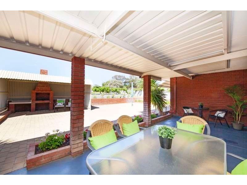 626 Rockingham Road, Munster WA 6166