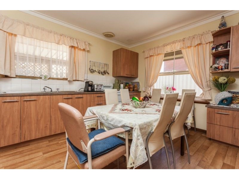 7 Glendower Way, Spearwood WA 6163