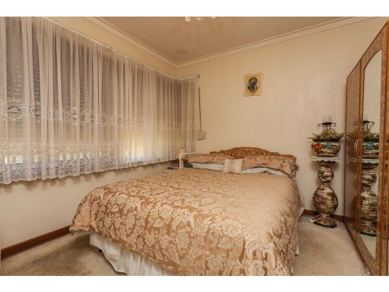 7 Glendower Way, Spearwood WA 6163