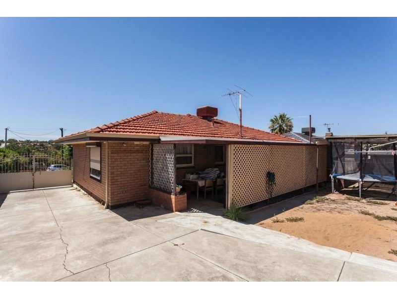 7 Glendower Way, Spearwood WA 6163