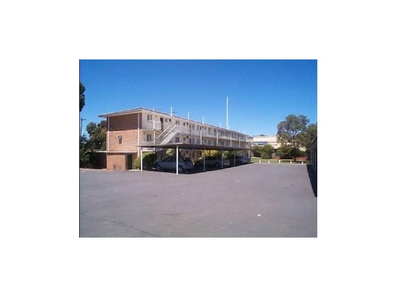 5/3 Burgundy Crescent, Spearwood WA 6163