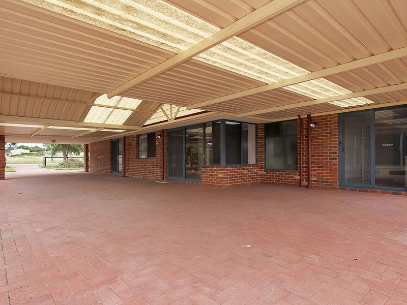 86 Lorimer Road, Wattleup WA 6166
