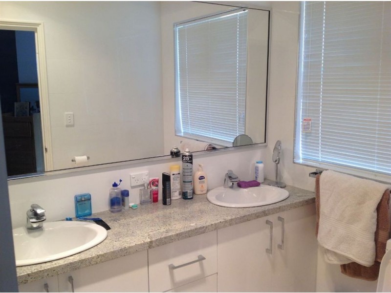 25/26 Charnley Bend, Success WA 6164