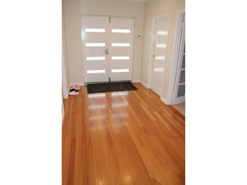 6 Southaven Green, Success WA 6164