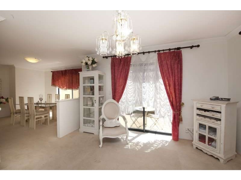 22 Kooralbyn Valley Crescent, Jandakot WA 6164