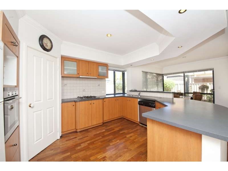 22 Kooralbyn Valley Crescent, Jandakot WA 6164