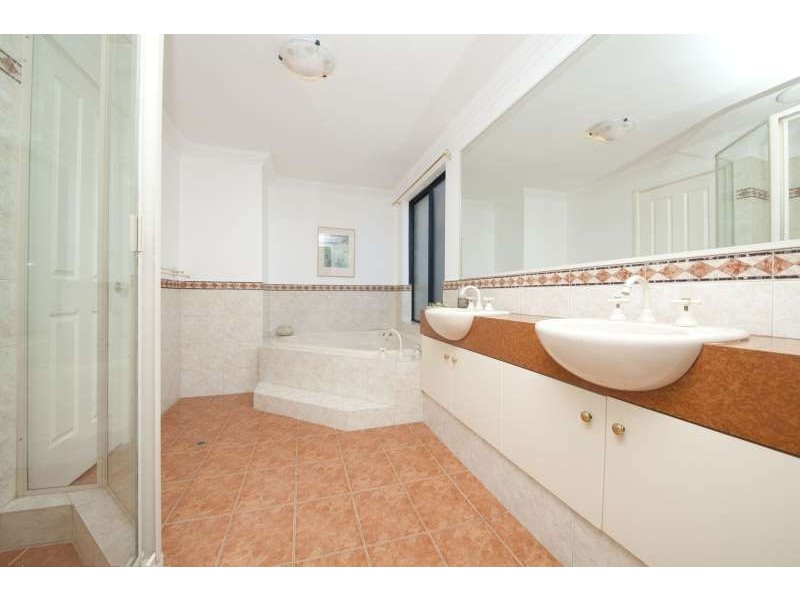 22 Kooralbyn Valley Crescent, Jandakot WA 6164