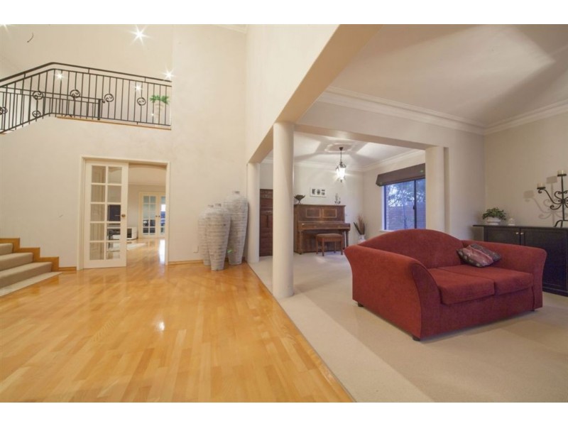 7 Fairview Street, Coogee WA 6166