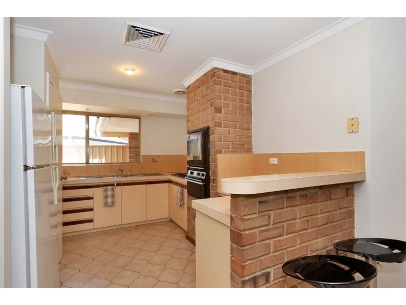 35 Ada Court, Hamilton Hill WA 6163