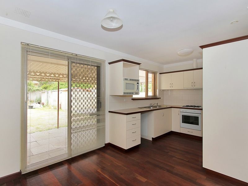 8 Showell Street, Hamilton Hill WA 6163