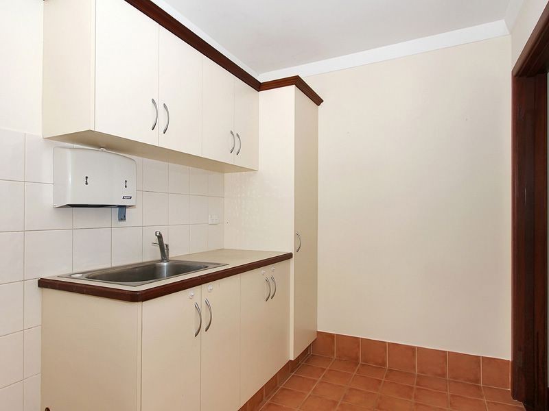 8 Showell Street, Hamilton Hill WA 6163