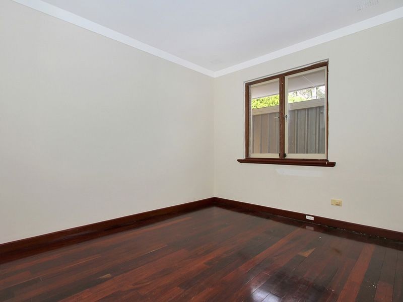 8 Showell Street, Hamilton Hill WA 6163