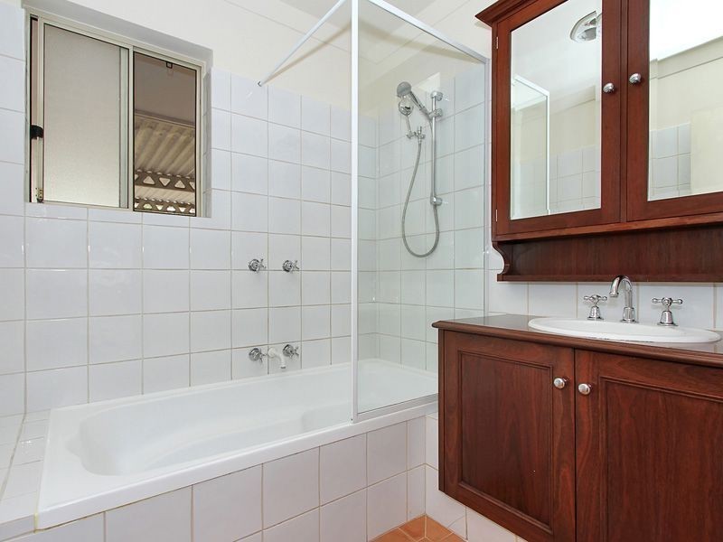 8 Showell Street, Hamilton Hill WA 6163