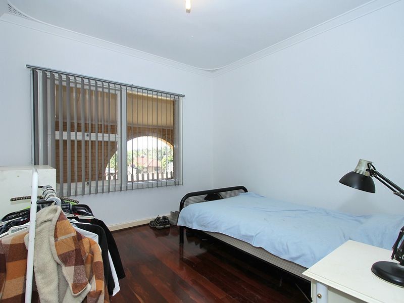 15 Miranda Crescent, Coolbellup WA 6163