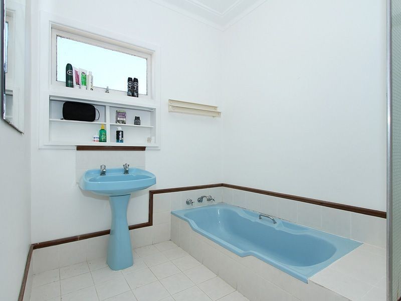 15 Miranda Crescent, Coolbellup WA 6163