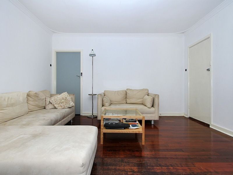 15 Miranda Crescent, Coolbellup WA 6163