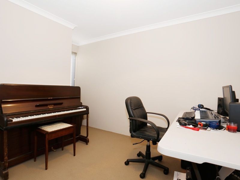 16/191 Railway Avenue, Kelmscott WA 6111