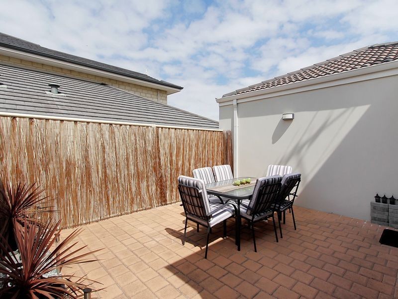 13 Randazzo Way, Yangebup WA 6164